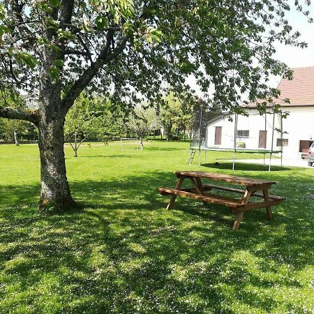 Studio A La Campagne Dans Corps De Ferme Renovee Chancey Eksteriør billede